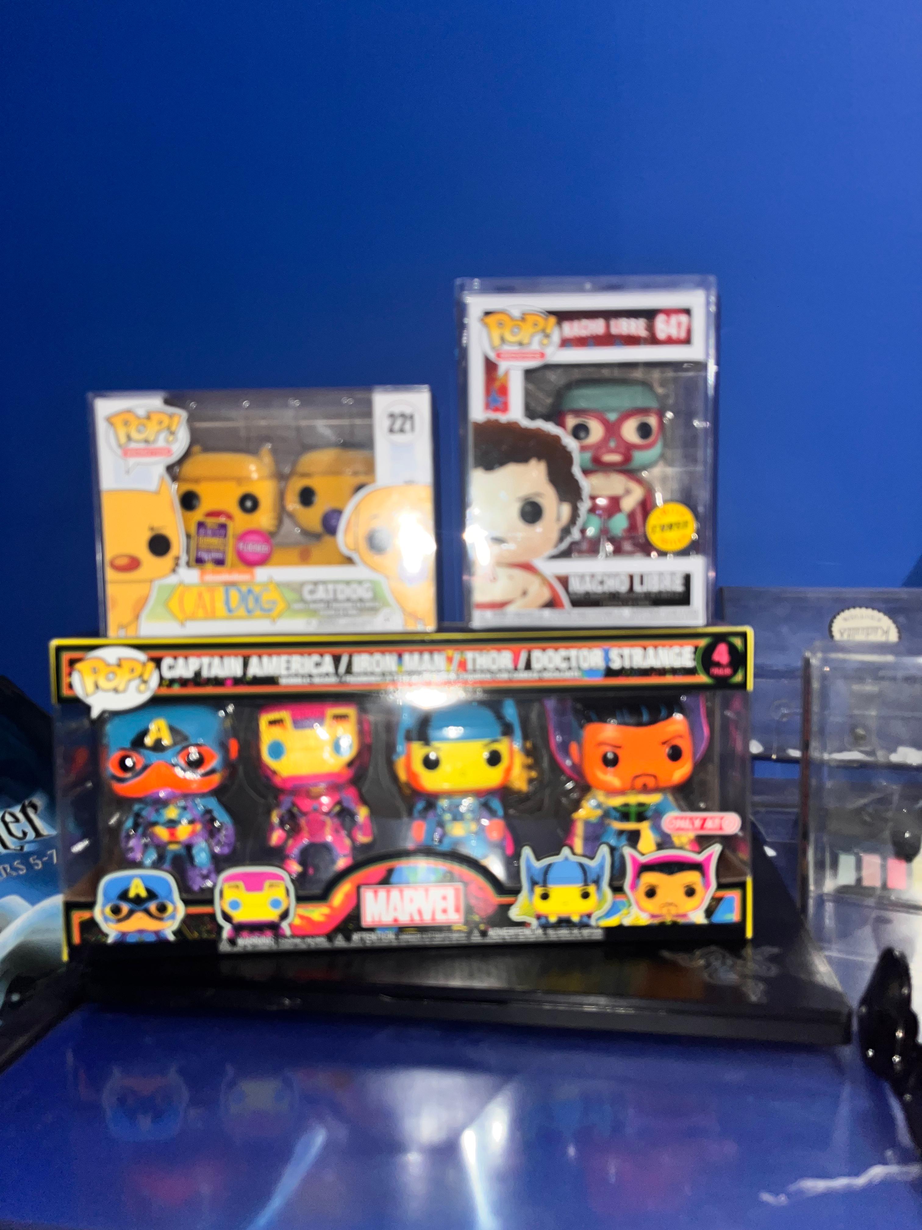 Funkos - Alexis, nacho libre Chase, avengers 4 pack, catdog!